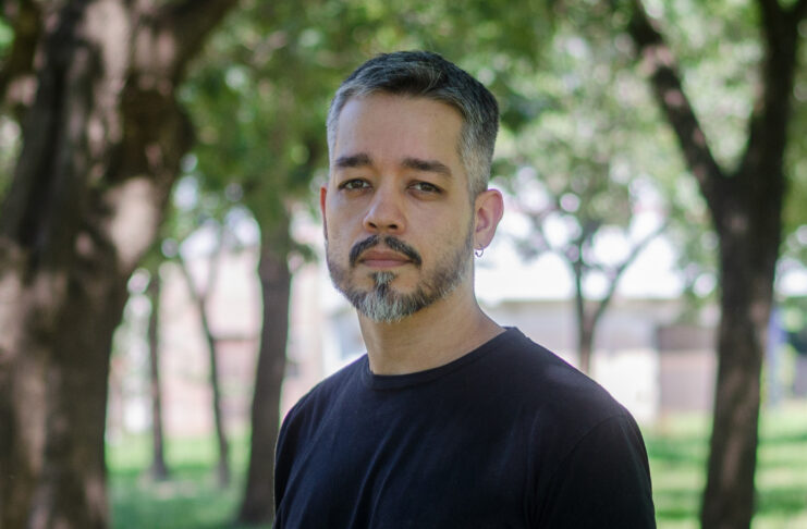 “El acto de crear me surge como una necesidad”