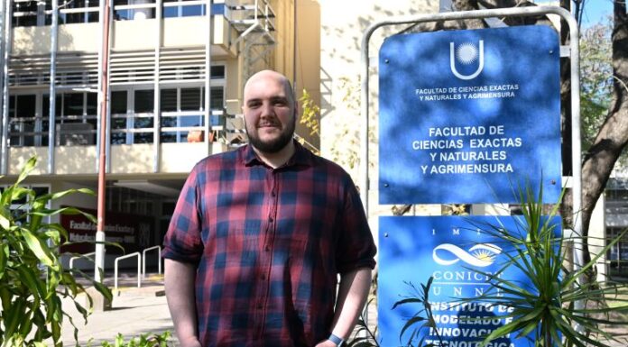 Investigador de Varsovia trabaja en el IMIT en búsqueda de física más allá del Modelo Estándar