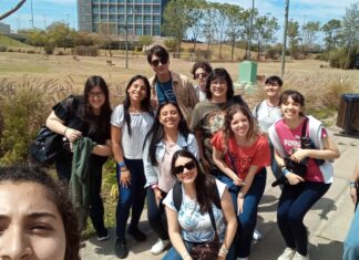 JORNADAS INTERNACIONALES DE JÓVENES EMPRENDEDORES Con un proyecto de tótems inteligentes y una veintena de estudiantes, la Unne vuelve a decir presente en las JIJE 2022 Estudiantes de la UNNE en la Universidad del Litoral participando de la JIJE 2022.