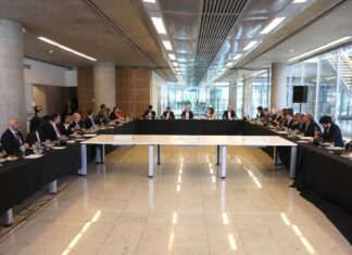 EL RECTOR LARROZA PARTICIPÓ DEL LANZAMIENTO La UNNE se suma al programa “Estudio en BA”, por el que sus estudiantes podrán realizar intercambios en otras universidades del país