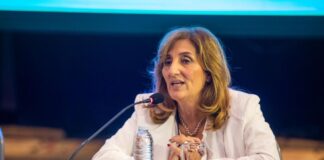 LA RECTORA DE LA UNNE EN LA PRIMERA REUNIÓN PLENARIA FEDERAL “El CES es un espacio de diálogo, de participación, que debe mostrar otras formas de construcción política” La rectora de la UNNE, Delfina Veiravé integra el Consejo Consultivo del organismo.