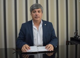 ESTE VIERNES 1 DE JULIO EN EL TEATRO VERA DE CORRIENTES El profesor Omar Larroza asume como rector de la UNNE