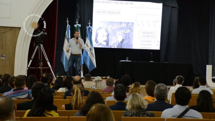Una nueva jornada de Universidad-Empresa-Estado congregó a referentes y gestores en Chaco
