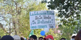 EN DEFENSA DE LA EDUCACIÓN PÚBLICA Con gran protagonismo, la comunidad estudiantil se sumó a la Marcha Federal en Corrientes y Chaco