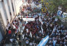 MASIVA CONCURRENCIA Con festejos por el rechazo al veto, se realizó la marcha universitaria en Corrientes y Resistencia