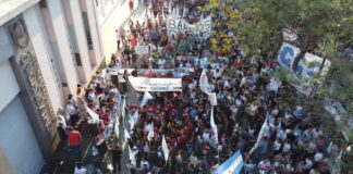 MASIVA CONCURRENCIA Con festejos por el rechazo al veto, se realizó la marcha universitaria en Corrientes y Resistencia