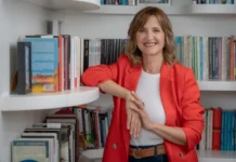 “El desafío educativo ya no es prohibir la IA sino enseñar a pensar” Mariana Maggio es pedagoga, educadora y escritora especializada en tecnología educativa, también autora de diversos libros sobre esa especialidad.