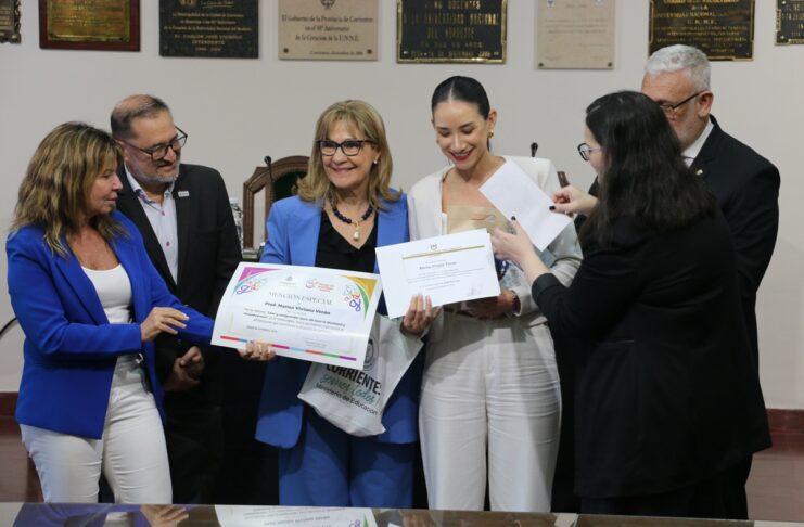 Premios UNNE a la Alfabetización: una experiencia pedagógica en 6to. grado, que enlaza lectura, identidad y emociones