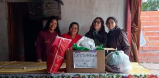 Extensión Universitaria Extensionistas brindan talleres de capacitación en el Barrio La Olla