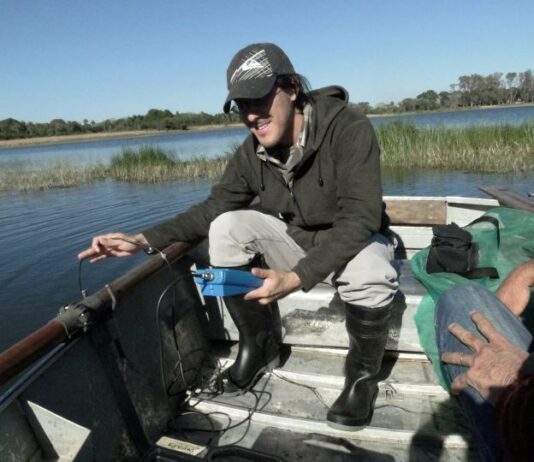 Estudian invertebrados acuáticos como indicadores de la calidad del agua de las lagunas de Corrientes