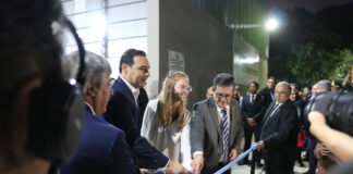 MÁS DEPORTE Y RECREACIÓN PARA LOS UNIVERSITARIOS UNNE: flamante inauguración del Polideportivo Deodoro Roca y firmas de acuerdos asociativos con el Gobierno de Corrientes