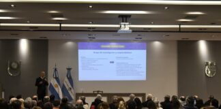 APOYO AL EMPRENDEDURISMO Se lanzó UNNETEC-ACELERA, para potenciar emprendimientos innovadores de miembros de la comunidad UNNE