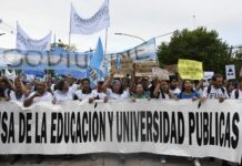 EN DEFENSA DE LA EDUCACIÓN PÚBLICA En Corrientes y Resistencia, la UNNE marcha en defensa de la educación pública