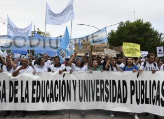 ESTE MIÉRCOLES 2 DE OCTUBRE Chaco y Corrientes vuelven a marchar en defensa de la educación pública