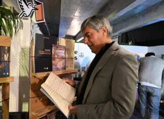 RADIO UNNE y EUDENE CON SU STAND INSTITUCIONAL Feria Provincial del Libro en Corrientes: la UNNE acerca su invitación a leer y divulgar el conocimiento