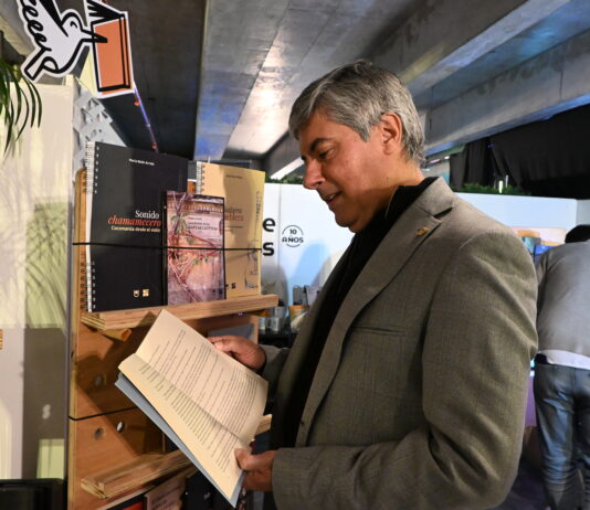 Feria Provincial del Libro en Corrientes: la UNNE acerca su invitación a leer y divulgar el conocimiento