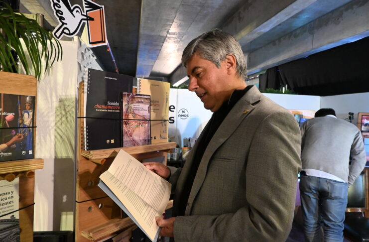 Feria Provincial del Libro en Corrientes: la UNNE acerca su invitación a leer y divulgar el conocimiento