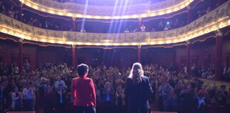 MEMORIA, CULTURA, GUARANÍ E IDENTIDAD Un teatro de pie ovacionó con sapucay y aplausos el estreno de “Regreso a Caá Catí”, la historia viva de Las Hermanas Vera
