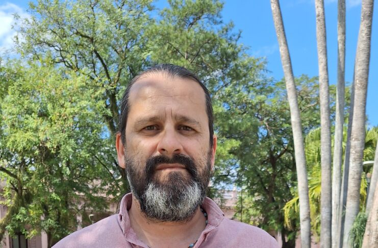 Ciclo EU! presenta a Rodrigo Galarza con El huracán de lo leve