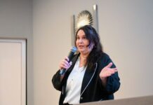 Tamara Rubilar desarrolló ante investigadores de la UNNE un mapa para transformar investigación en soluciones