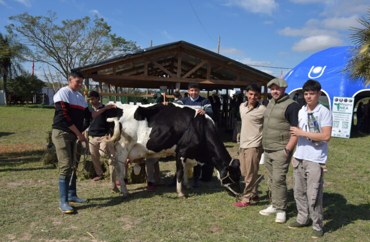 La UNNE hace base en La Rural de Corrientes con productos y servicios para el sector