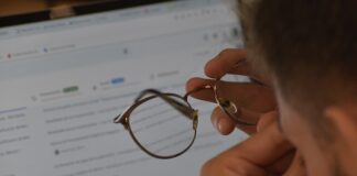 NUEVOS CONOCIMIENTOS Las pantallas y su impacto en la salud visual de los estudiantes universitarios