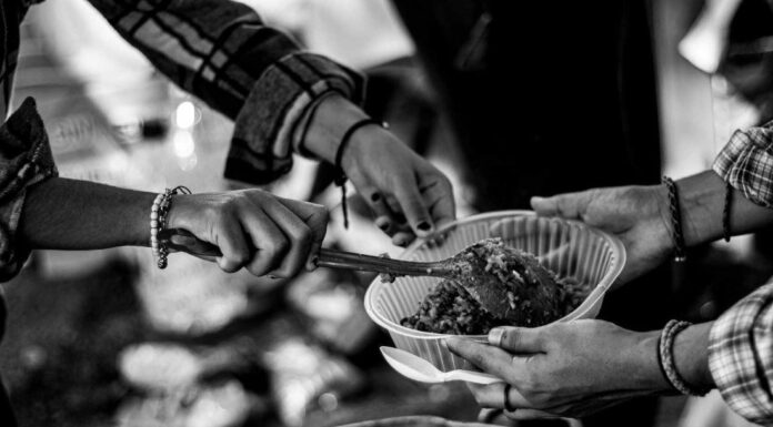 Obtiene un doctorado analizando los efectos del modelo agroindustrial en la malnutrición infantil