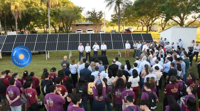 Inauguraron la iluminación de canchas y la central fotovoltaica en el campus Roca