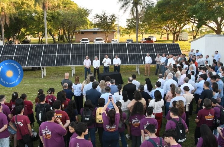 Inauguraron la iluminación de canchas y la central fotovoltaica en el campus Roca