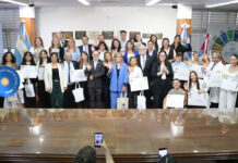 La UNNE distinguió a docentes correntinas con el Premio a la Alfabetización