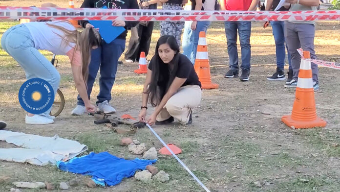 Estudiantes de Criminalística practican situaciones y procedimientos en campo