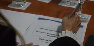 SEGUNDA JORNADA INSTITUCIONAL  El rector Larroza llamó a la defensa de la Educación pública, gratuita y laica