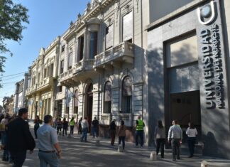 HIGIENE Y SEGURIDAD Simulacro en Rectorado: buenos tiempos registrados en la maniobra de evacuación del edificio de gestión UNNE