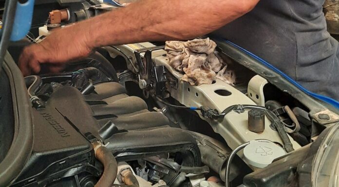 La Escuela de Educación Profesional de la UNNE te propone aprender mecánica automotor desde la práctica