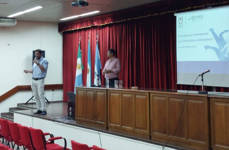 La UNNE ofrece a sus ingresantes talleres de sensibilización sobre sus posibilidades de emprender Los talleres se realizan en el marco de los distintos espacios de ambientación a ingresantes de las facultades e institutos.