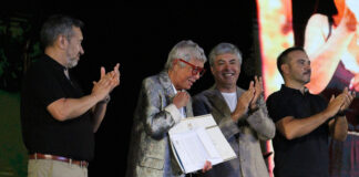 VELADA INOLVIDABLE EN CORRIENTES Chamamé, multitud y emoción: la UNNE distinguió a Teresa Parodi como Doctora Honoris Causa