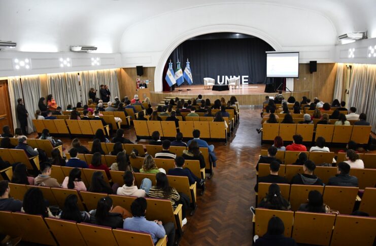 Con mensajes en defensa de la ciencia, comenzó la 30º Reunión de Comunicaciones Científicas y Tecnológicas de la UNNE