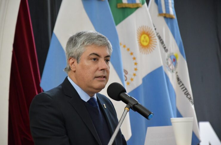 Larroza: “La UNNE ha racionalizado sus gastos para garantizar todas sus actividades”