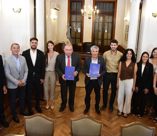 La UNNE firmó con la Contaduría General del Chaco, un convenio inédito de asistencia con Inteligencia Artificial