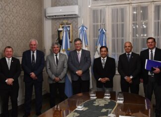 HISTÓRICA FIRMA DE CONVENIO MARCO DE COOPERACIÓN La UNNE y el Superior Tribunal de Justicia de Corrientes se asocian para mejorar los servicios de justicia