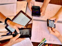 Rendimiento educativo: “Los chicos tienen que usar el cerebro en vez de delegar todo a la inteligencia artificial o a los dispositivos”