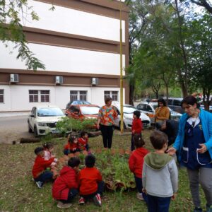 Visita de las salitas del Jardín de la UNNE al Instituto Agrotécnico2