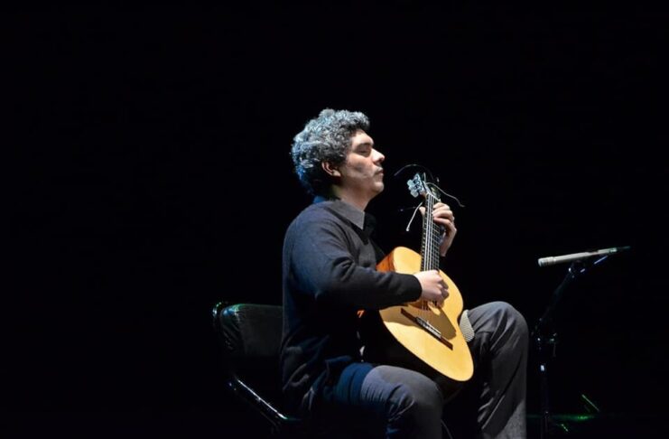 Arturo Estepa y un concierto de guitarra para «dialogar» con el arte popular, indígena y contemporáneo de Paraguay
