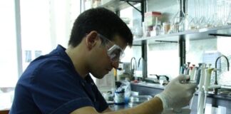 FaCENA Con subsidio internacional se avanza en el estudio de nuevos adyuvantes de uso veterinario aplicado a la producción de antiveneno