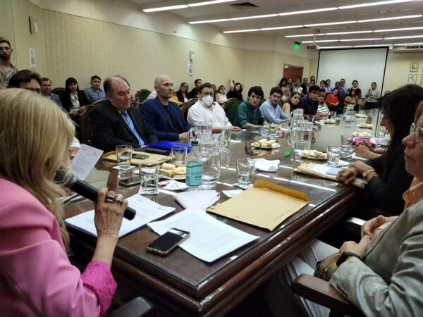El Consejo Directivo de la Facultad de Odontología de la UNNE sesionó en la sala del Consejo Superior de la Universidad, en el edificio Rectorado, en Corrientes.