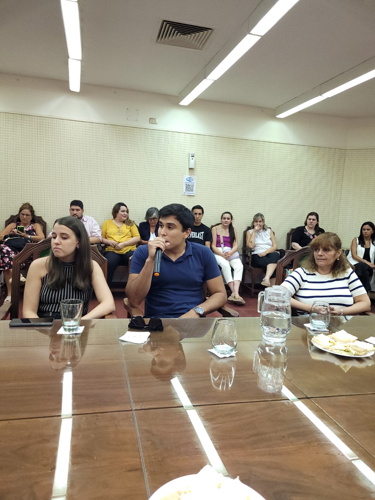 El Consejo Directivo de la Facultad de Odontología de la UNNE sesionó en la sala del Consejo Superior de la Universidad, en el edificio Rectorado, en Corrientes.
