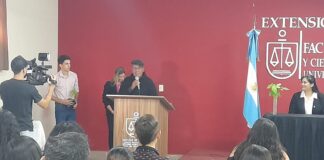 UNNE EN LA REGIÓN Es estudiante de abogacía y busca reflotar el Violín Qom como baluarte de su cultura indígena