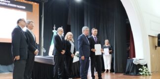 La Facultad de Ingeniería entregó diplomas a nuevos graduados como ingenieros y técnicos universitarios