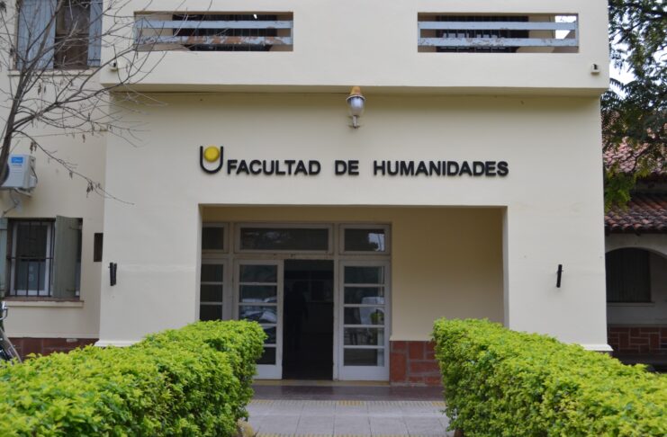 La Facultad de Humanidades brinda acompañamiento para la inscripción de ingresantes 2026
