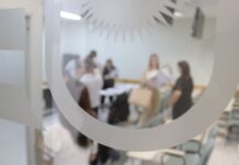 Derecho de la UNNE impulsa charlas informativas de Posgrado